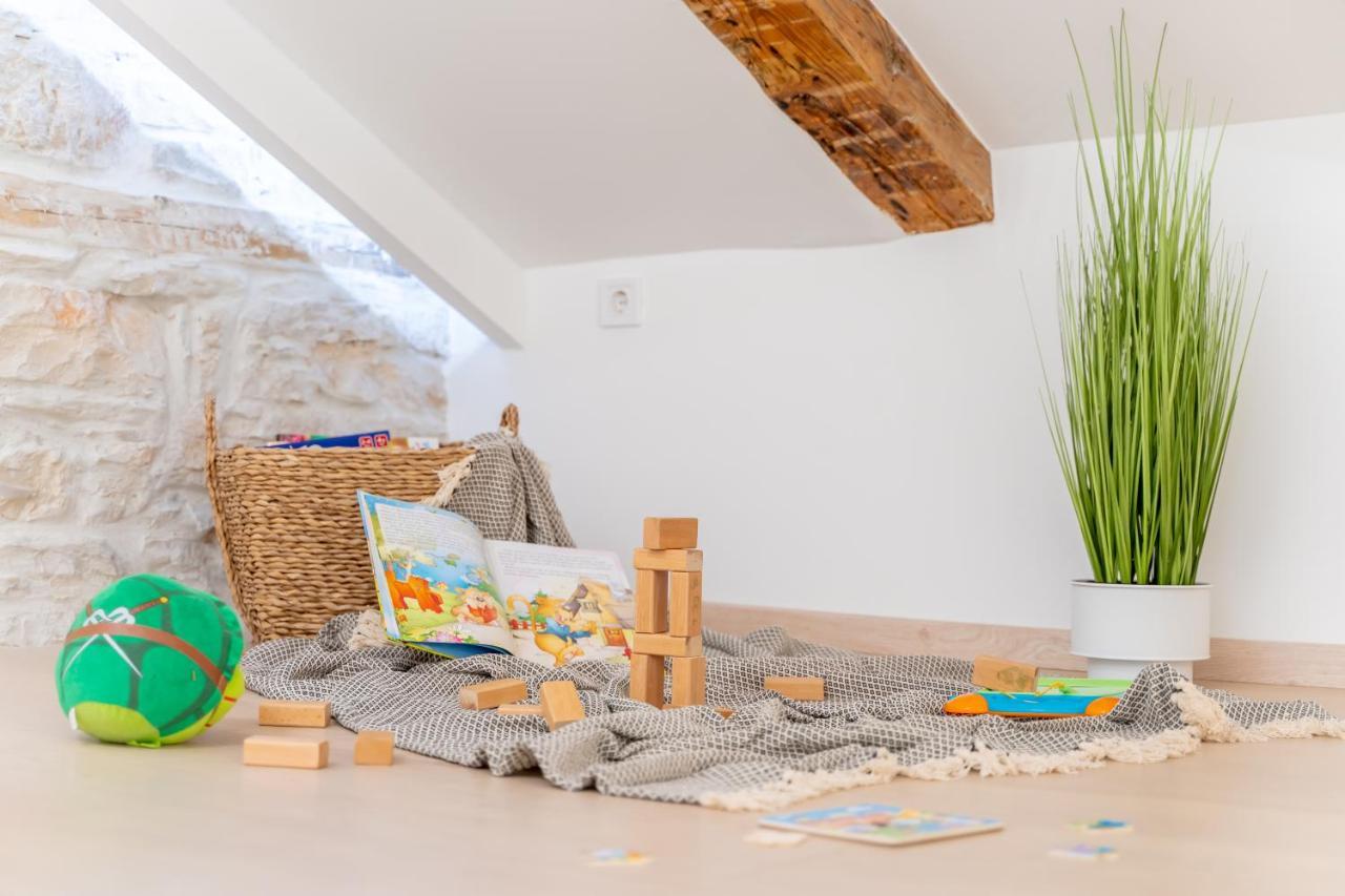 Fran Center Apartments Pula Ngoại thất bức ảnh